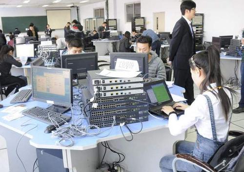 網(wǎng)絡(luò)工程 數(shù)字時(shí)代的脈絡(luò)構(gòu)建者